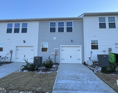 460 La Maison Avenue - Photo Thumbnail 10