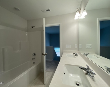 437 Hazy Hills Lane - Photo Thumbnail 23