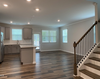 437 Hazy Hills Lane - Photo Thumbnail 15
