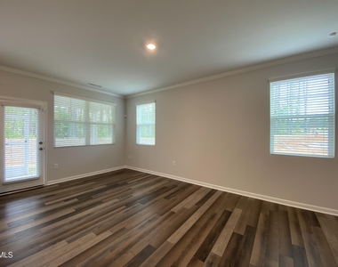 437 Hazy Hills Lane - Photo Thumbnail 13