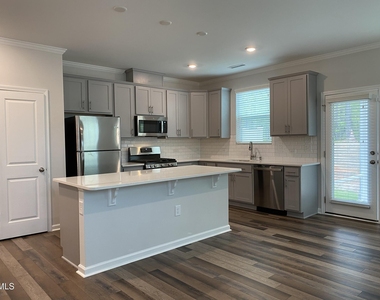 437 Hazy Hills Lane - Photo Thumbnail 7