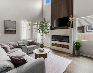 217 Mccrae Dr - Photo Thumbnail 14