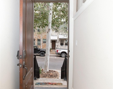 224 Adams St - Photo Thumbnail 9