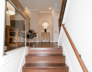 224 Adams St - Photo Thumbnail 10