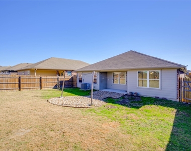5800 Montrelia Dr - Photo Thumbnail 26