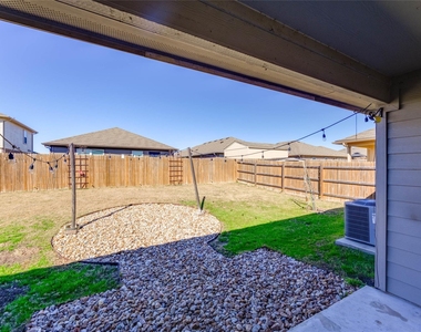 5800 Montrelia Dr - Photo Thumbnail 21