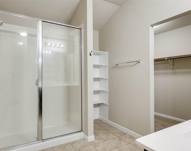 5800 Montrelia Dr - Photo Thumbnail 18