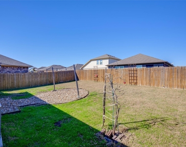 5800 Montrelia Dr - Photo Thumbnail 23