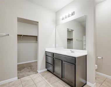 5800 Montrelia Dr - Photo Thumbnail 17