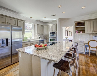 4800 Mantle Dr - Photo Thumbnail 3