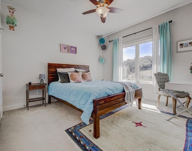 4800 Mantle Dr - Photo Thumbnail 11