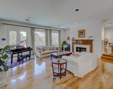 4800 Mantle Dr - Photo Thumbnail 1