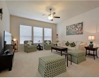 2405 Erica Kaitlin Ln - Photo Thumbnail 3