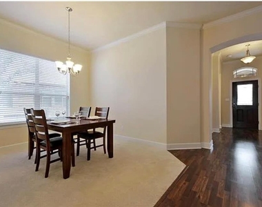 2405 Erica Kaitlin Ln - Photo Thumbnail 4