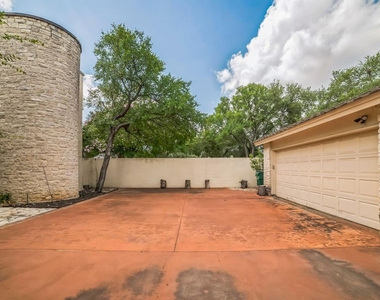 1 Crystal Springs Court Ct - Photo Thumbnail 10