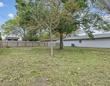 1100 Monte Vista Dr - Photo Thumbnail 24