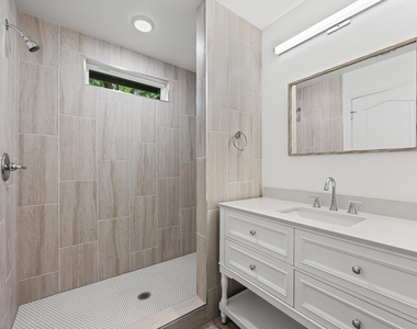 1100 Monte Vista Dr - Photo Thumbnail 22