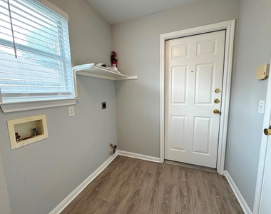 1009 Rutgers Dr - Photo Thumbnail 35