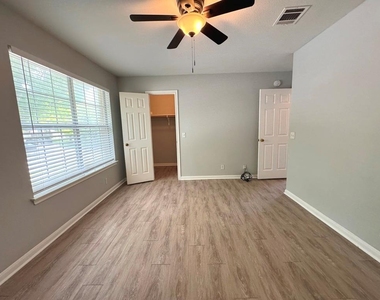 1009 Rutgers Dr - Photo Thumbnail 29