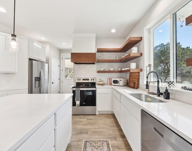 25 Woodacre Dr - Photo Thumbnail 7