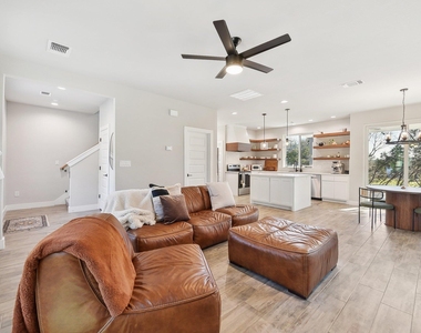 25 Woodacre Dr - Photo Thumbnail 2