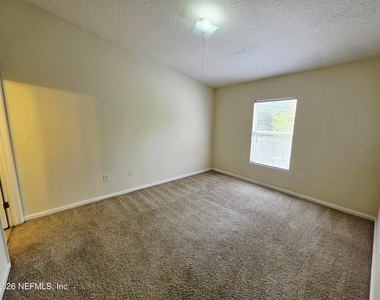 9505 Armelle Way - Photo Thumbnail 6