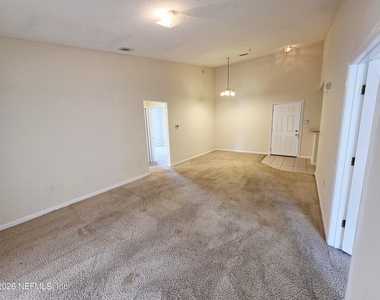 9505 Armelle Way - Photo Thumbnail 5