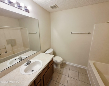 9505 Armelle Way - Photo Thumbnail 18