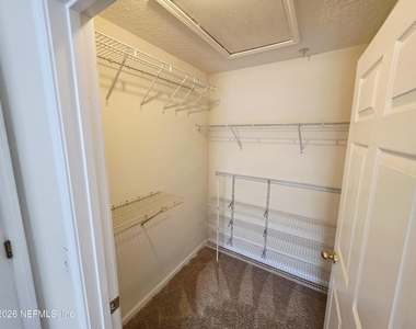 9505 Armelle Way - Photo Thumbnail 14