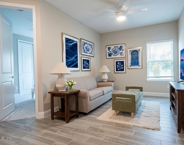 378 Varner Way - Photo Thumbnail 6