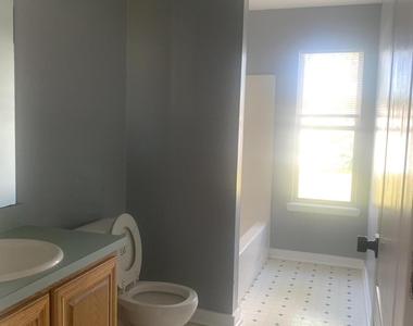 1752 Glen Laurel Drive - Photo Thumbnail 10