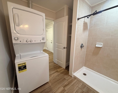 1226 Clark Street - Photo Thumbnail 7
