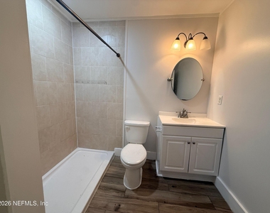 1226 Clark Street - Photo Thumbnail 6