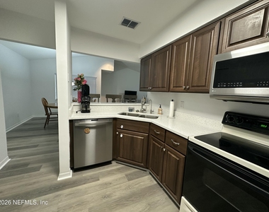 3110 Sea Hawk Drive - Photo Thumbnail 24