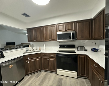 3110 Sea Hawk Drive - Photo Thumbnail 22