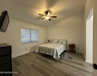 3110 Sea Hawk Drive - Photo Thumbnail 13