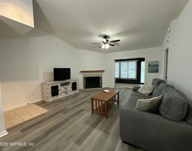 3110 Sea Hawk Drive - Photo Thumbnail 6