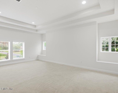 743 E Dorchester Drive - Photo Thumbnail 26