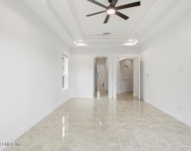 743 E Dorchester Drive - Photo Thumbnail 17