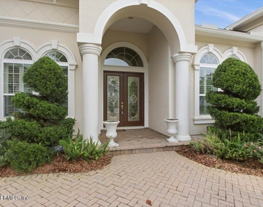 743 E Dorchester Drive - Photo Thumbnail 1