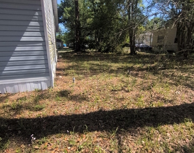 2092 Benedict Road - Photo Thumbnail 16