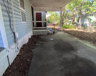 2092 Benedict Road - Photo Thumbnail 1