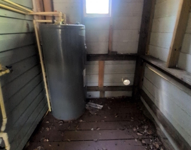 2092 Benedict Road - Photo Thumbnail 14