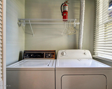 2116 Herschel Street - Photo Thumbnail 17