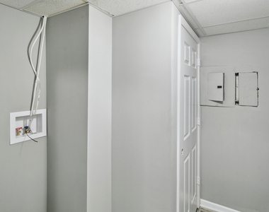 9305 S Homan Avenue - Photo Thumbnail 14