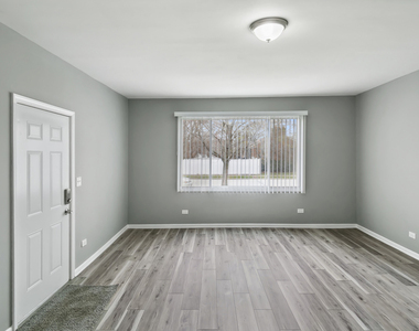 9305 S Homan Avenue - Photo Thumbnail 11