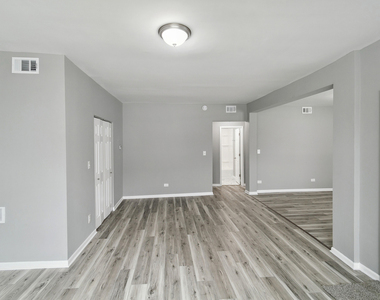 9305 S Homan Avenue - Photo Thumbnail 4