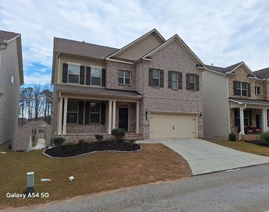 2034 Britt Drive - Photo Thumbnail 2