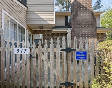 547 Picketts Bend Circle - Photo Thumbnail 1