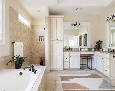 582 Charles Ave - Photo Thumbnail 81